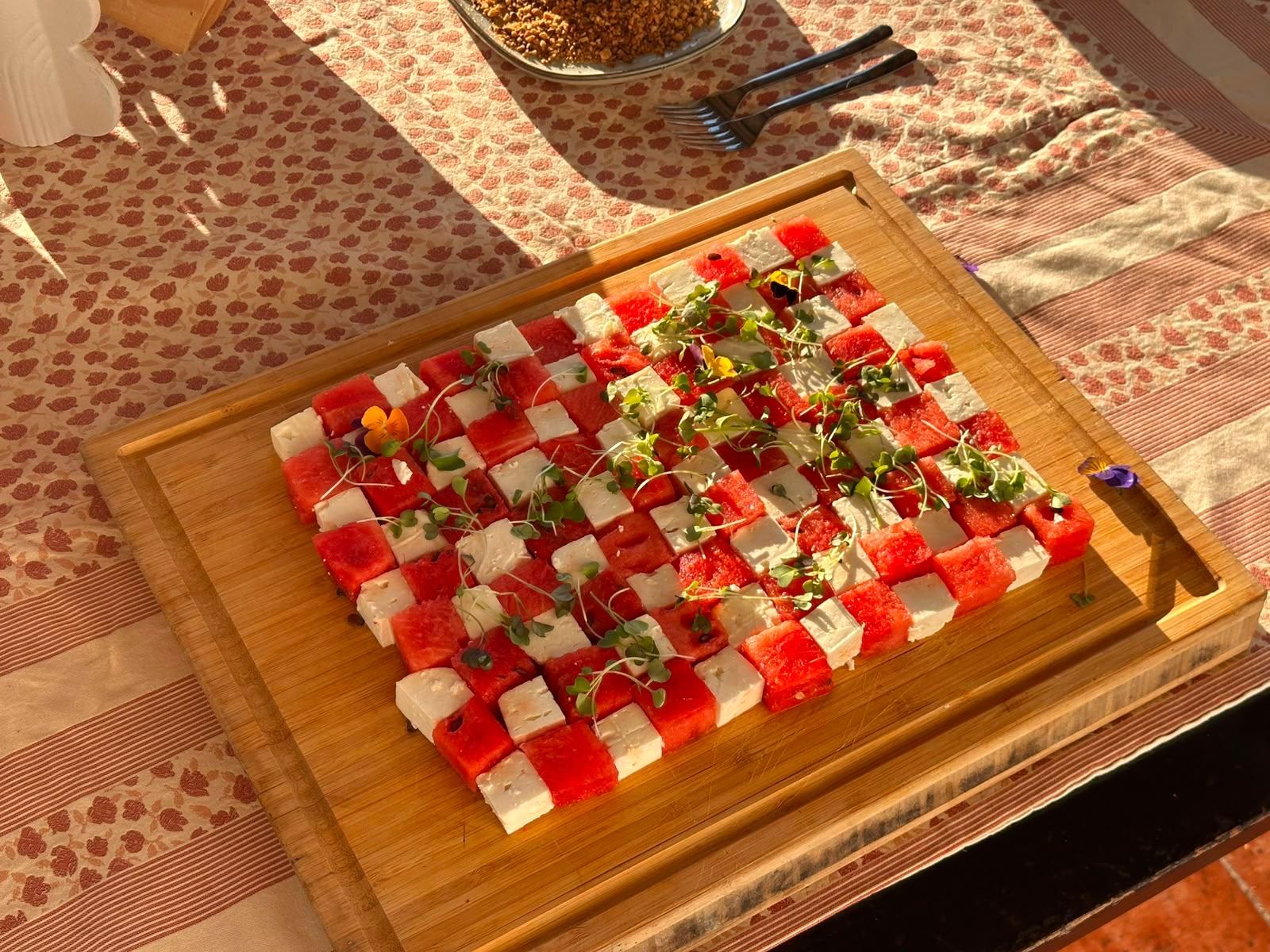 Mesa de evento montada pelo chef